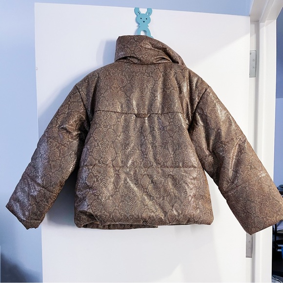 NWT Nanushka hide puffer jacket brown snake vinyl size S - Picture 6 of 9
